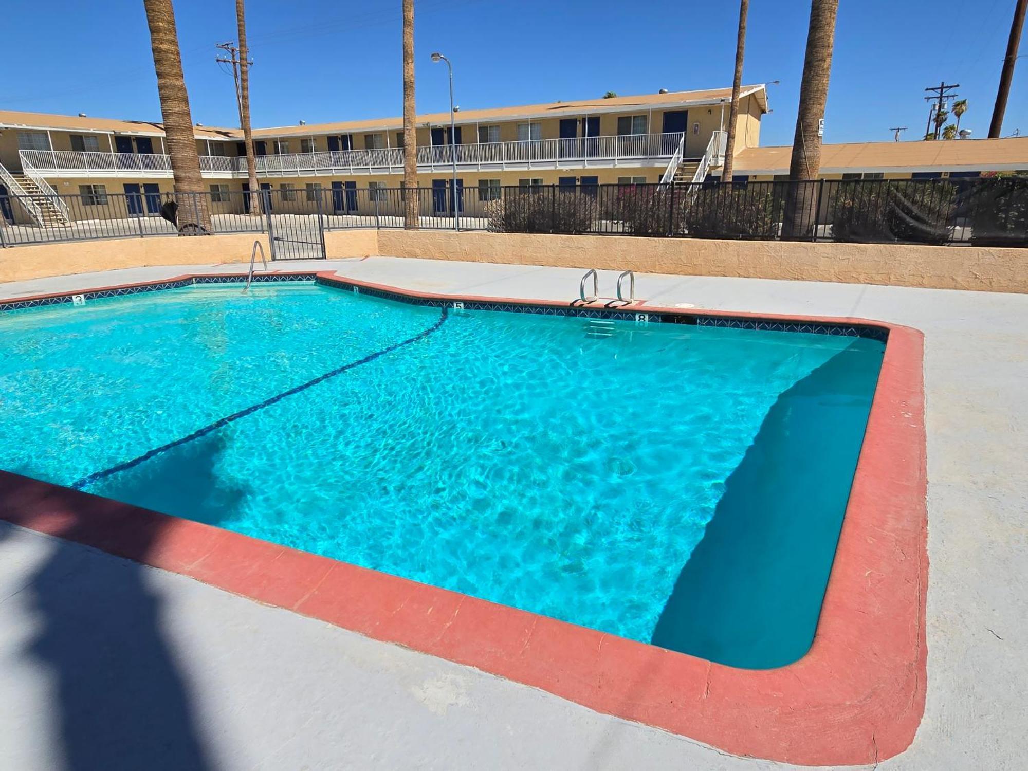 Rodeway Inn & Suites Blythe I-10 المظهر الخارجي الصورة