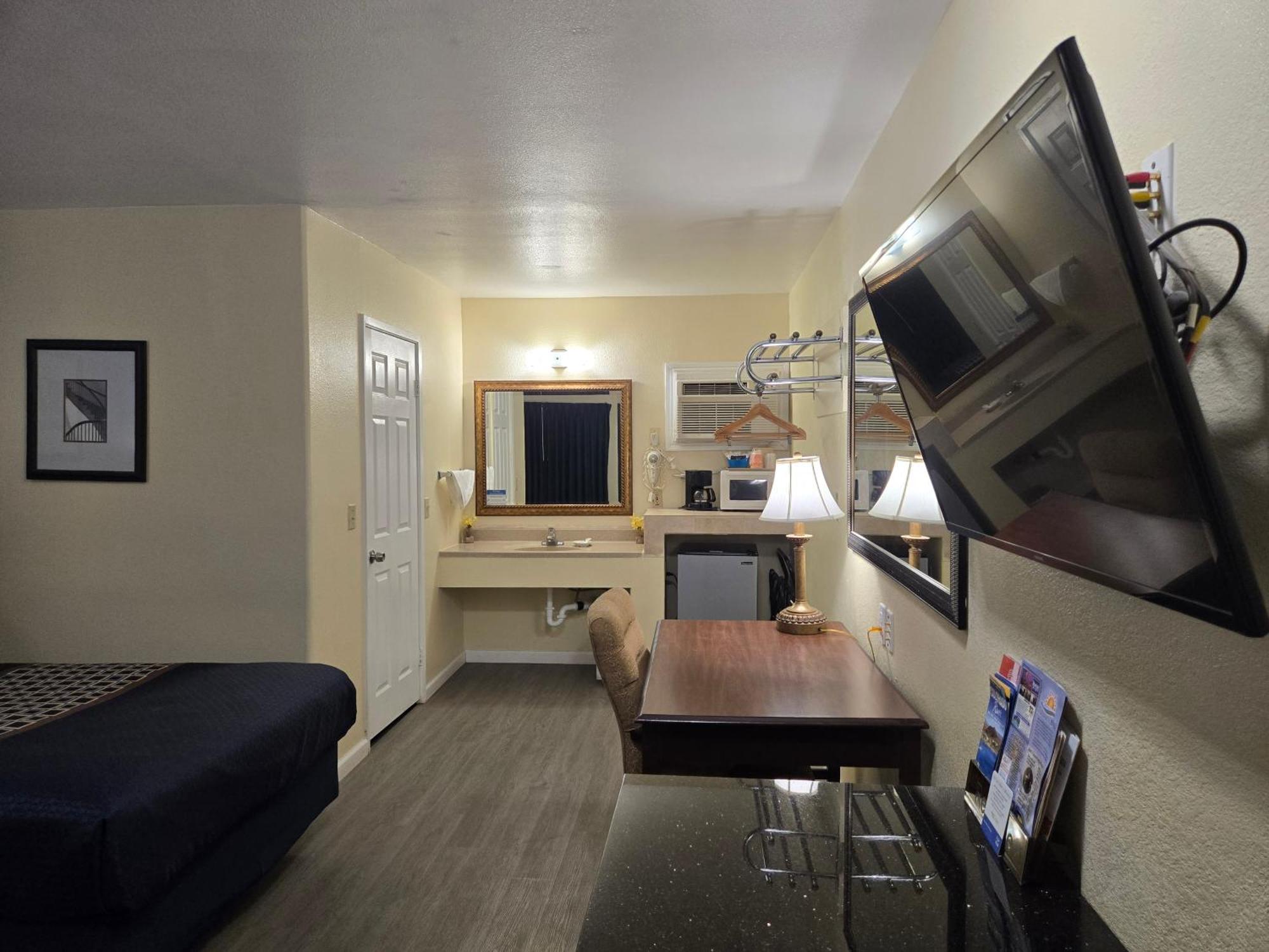 Rodeway Inn & Suites Blythe I-10 المظهر الخارجي الصورة