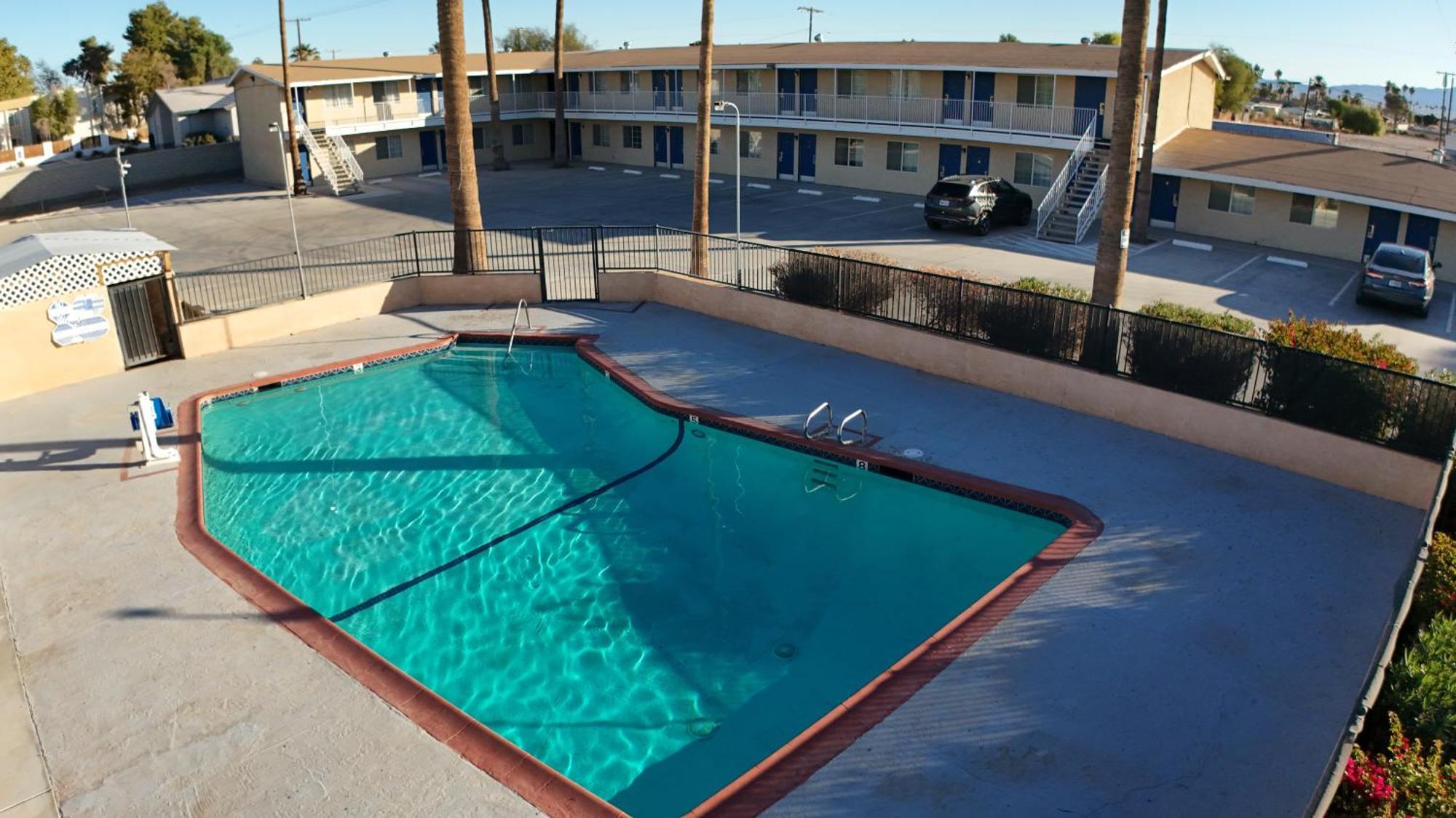 Rodeway Inn & Suites Blythe I-10 المظهر الخارجي الصورة